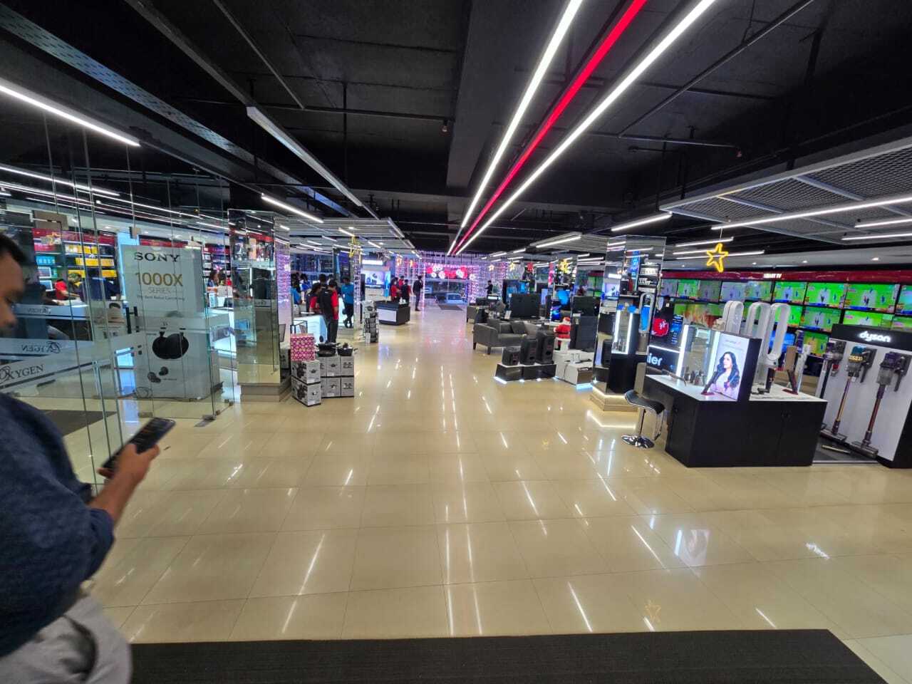 Oxygen Store 2005